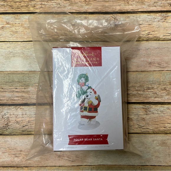 2022 Polar Bear Santa Hallmark Keepsake Ornament Club. NWT - Picture 2 of 12
